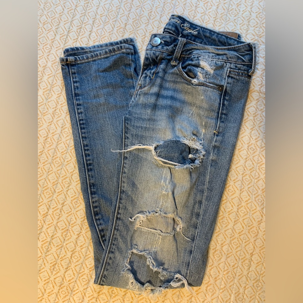 American eagle destroyed jeans size 2